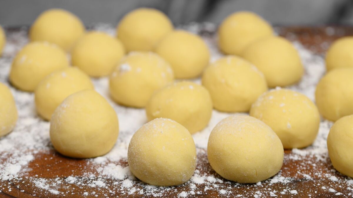 Взяла сырую картошку и в момент сделала обалденную закуску для компании — белорусские цыбрики: фри отдыхает!