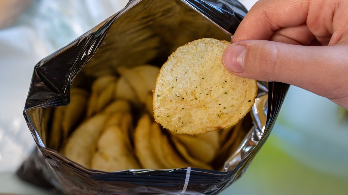 Биохимик назвала неожиданный "вредный" продукт для борьбы со стрессом 