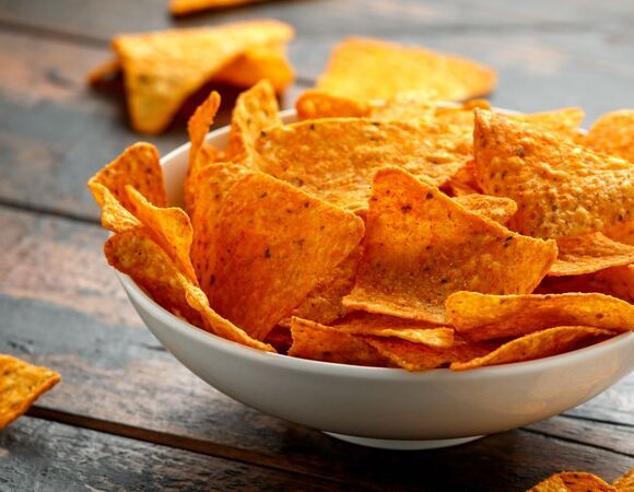 Солнечные снеки из даров "царицы полей": 29 января отмечаем День кукурузных чипсов