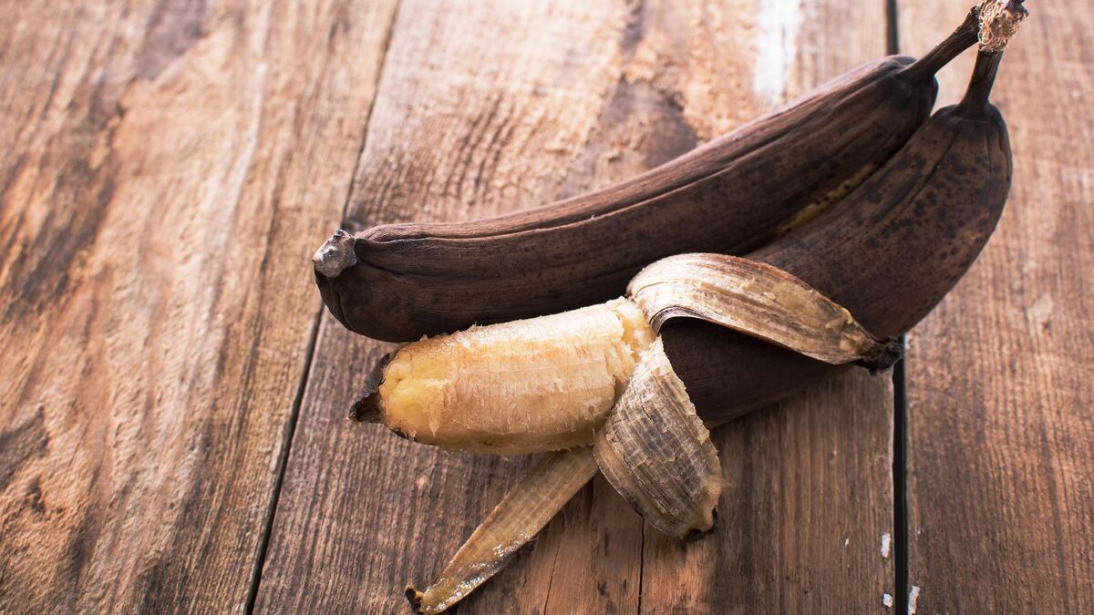 Почерневшие бананы нельзя детям и беременным? Разбираем новую "пугалку" из соцсетей Почерневшие бананы нельзя детям и беременным? Разбираем новую "пугалку" из соцсетей