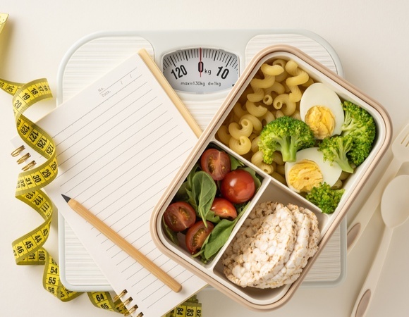 Почему на правильном питании не получается похудеть? Диетолог развеяла миф о "низкокалорийности" некоторых продуктов