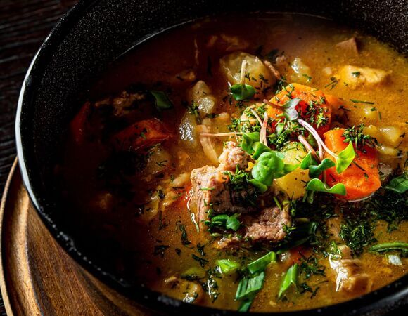 Готовим любимый суп Бисмарка: эта густая немецкая похлебка прибавит сил, чтобы пережить новую волну морозов