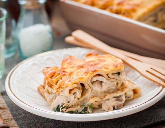 Пеку блины — собираю пирог: на Масленицу все гости у нас, потому что на столе такое чудо