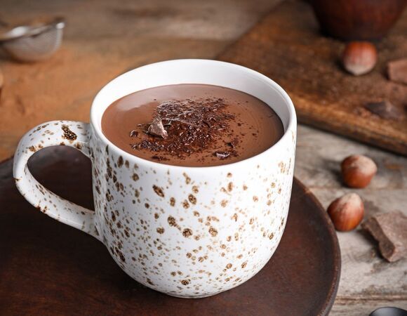 Спасаемся от мороза с любимым напитком: День горячего шоколада отмечается 31 января 