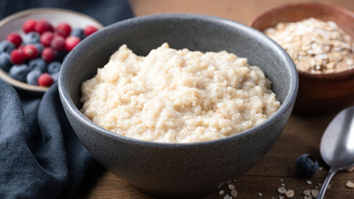 2 дня, 300 граммов овсянки в сутки и холестерин снизится на 10%: новое исследование