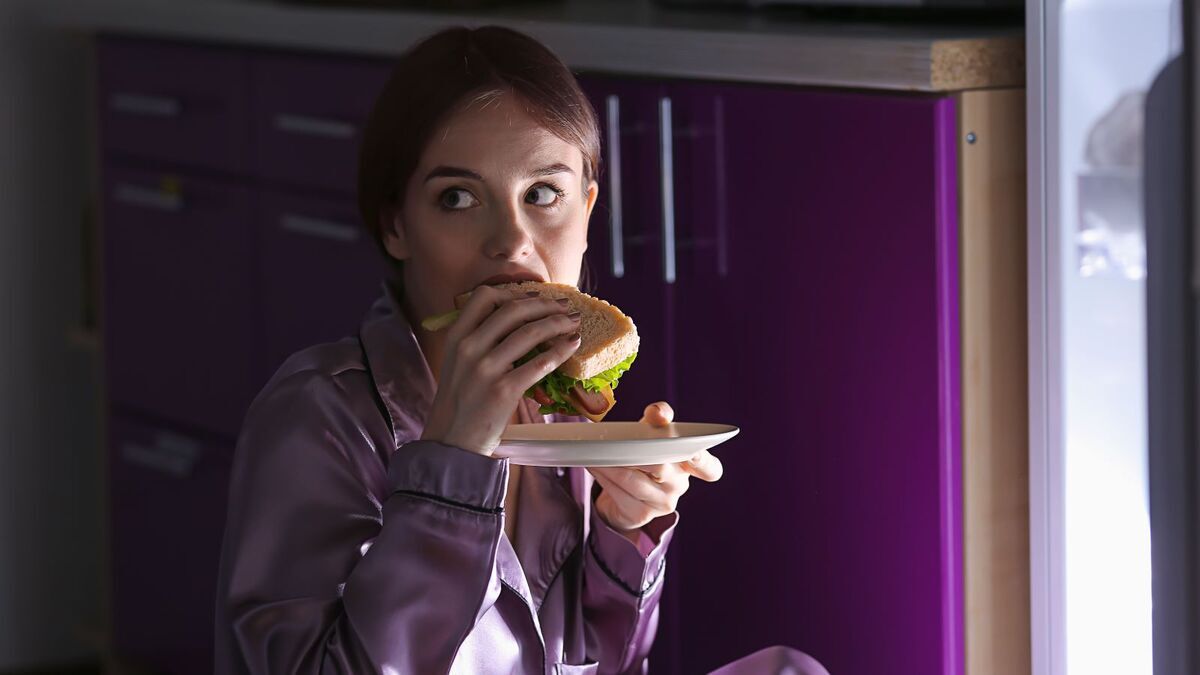 Депрессия от бургера: ученые обнаружили еще один тревожный побочный эффект от ультрапереработанной еды