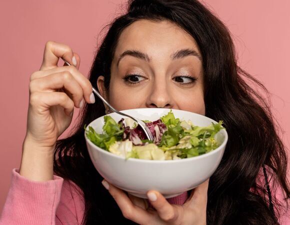 Весенний авитаминоз в современном мире: диетолог объяснила, как избежать сезонных заболеваний и почему БАДы не друзья