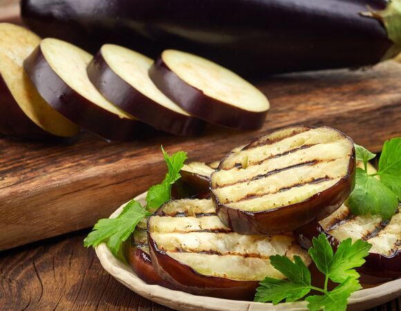 4 февраля отмечаем Международный день баклажана и учимся готовить восхитительную закуску с "Едим Дома"