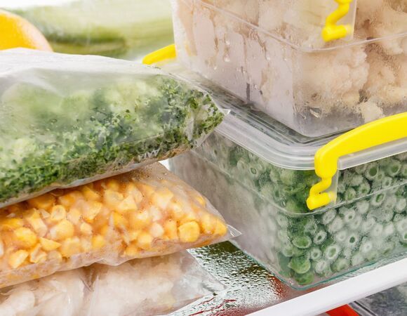 Топ-5 продуктов, которые лучше покупать замороженными, а не свежими: в списке не только горошек и брокколи