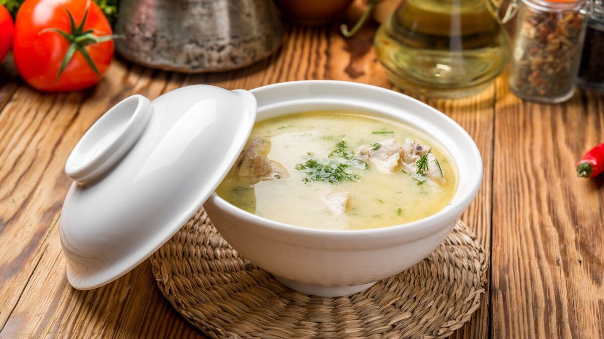 Никогда не думала, что суп с куриной грудкой может быть вкусным, пока не попробовала этот рецепт: теперь варю его детям через день!