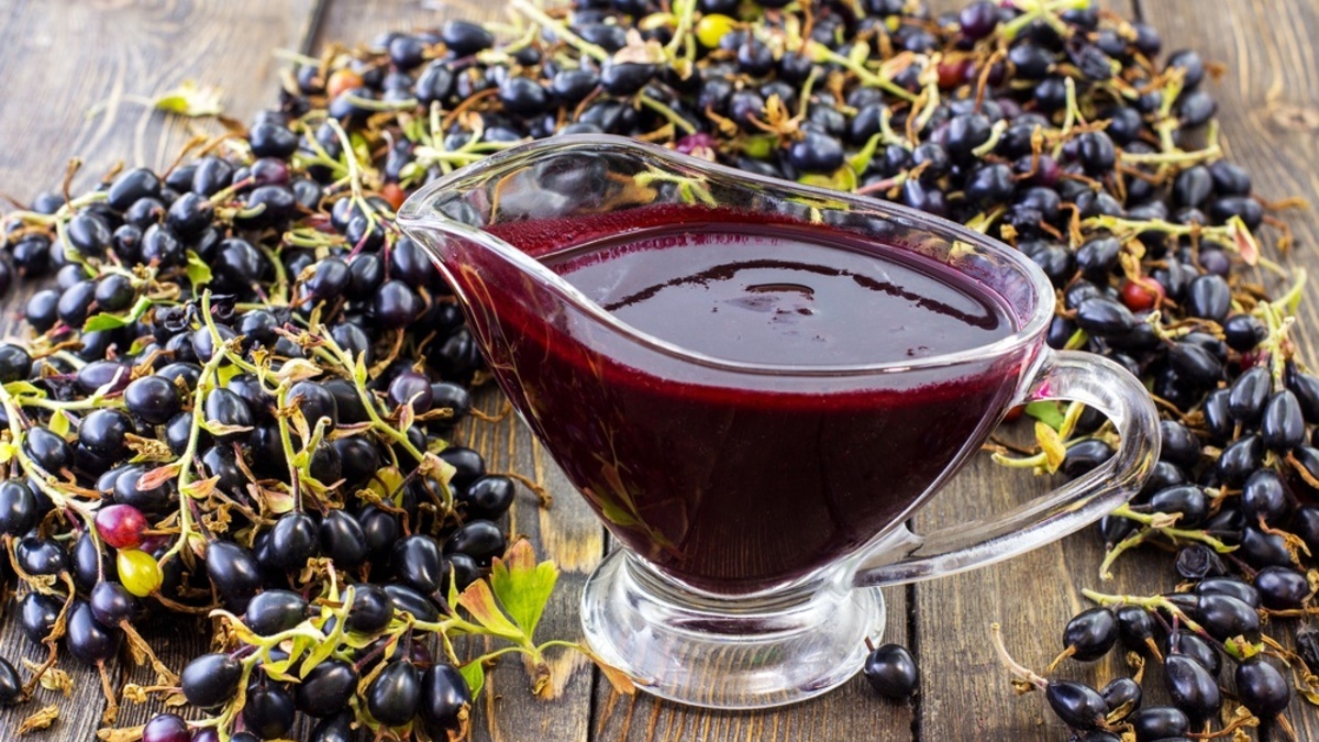 Смородина в морозилке? Доставайте, и за 5 минут будет готов яркий соус к мясу и салатам — моя альтернатива кисло-сладкому из магазина