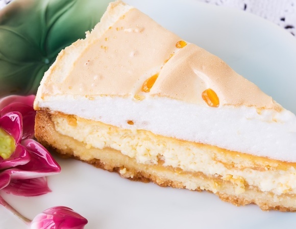 Хочу сладкого — пеку торт "Слезы ангела": сама едва не плачу от того, каким нежным он получается 