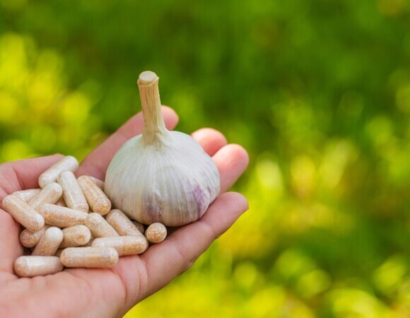 Сколько чеснока — уже много? Гастроэнтеролог назвал опасную дозу, которую многие превышают