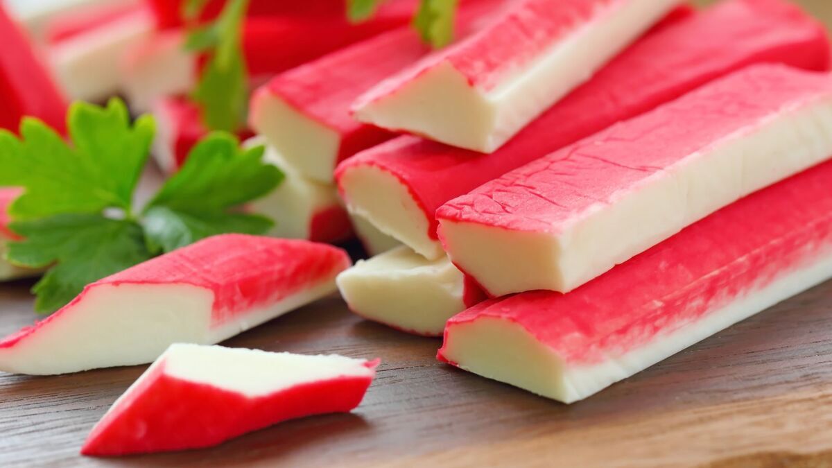 Приготовила на пробу, а теперь делаю почти каждый день: оладьи с крабовыми палочками на завтрак