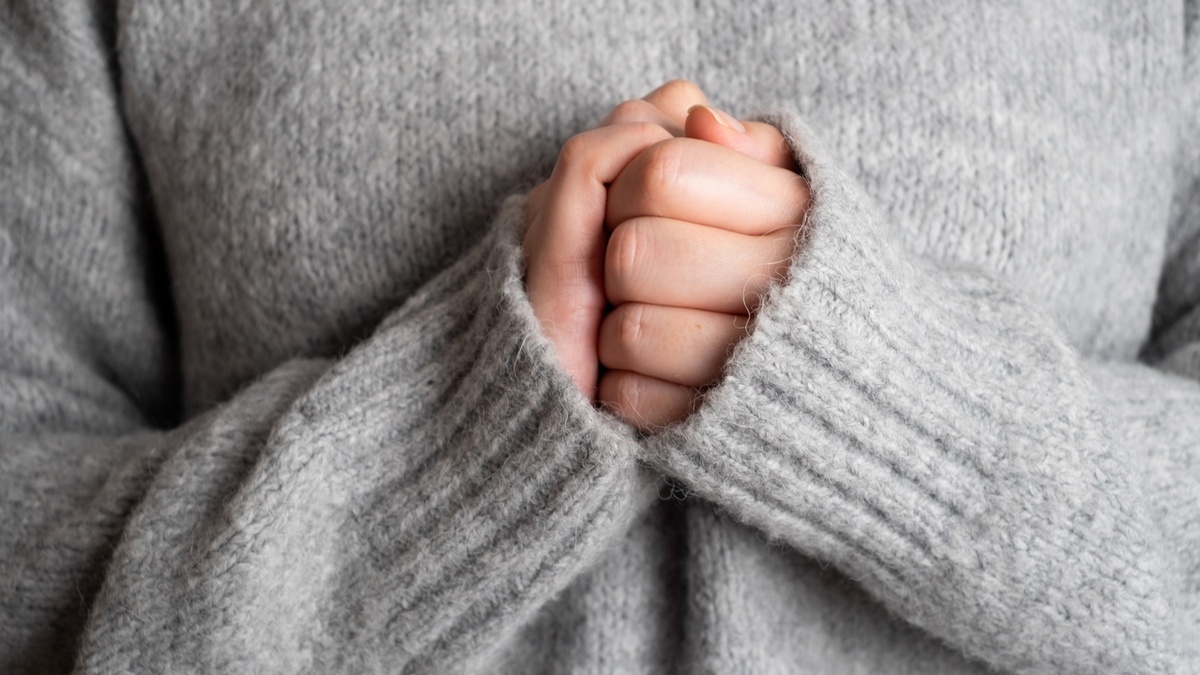 Обморожены руки после морозов: косметолог объяснила, как восстановить кожу