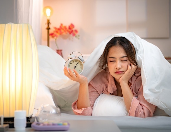 Правило 3-2-1 для идеального сна: откажитесь от еды, работы и гаджетов вовремя