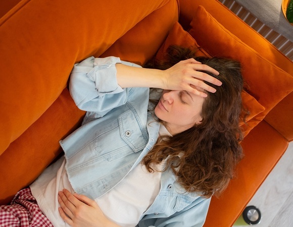 Усталость не проходит: невролог о причинах синдрома хронической усталости