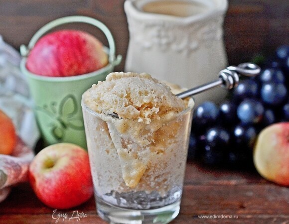 Захотела вкусняшку и сделала яблочный пирог в стакане за 10 минут — быстрее, чем добежать до магазина!