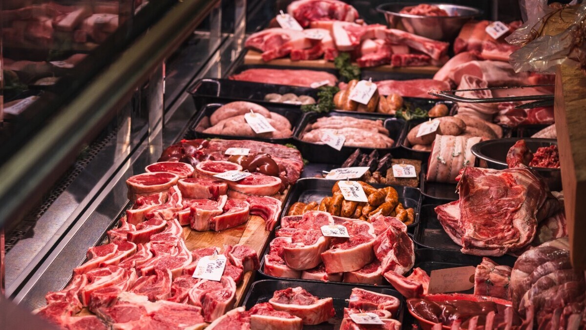 Забыла про красную рыбу: то, что лежит рядом с говядиной за 200 рублей — полезнее в 10 раз