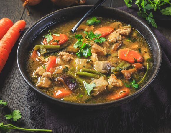 Братья, но не близнецы: чем отличаются гуляш и рагу