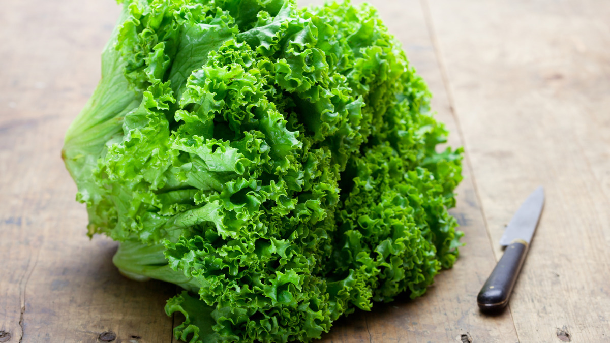 Пробовала разные салаты, но этот затмил всех: какую пользу фриллис принесет вашему организму