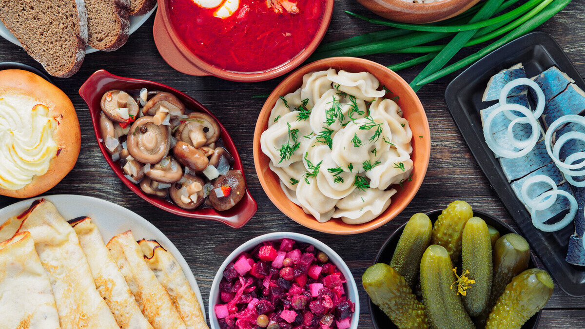 Рейтинг "Едим Дома": топ-6 блюд на Масленицу, кроме блинов — шеф-повар выбрал, что подать в праздничную неделю Рейтинг "Едим Дома": топ-6 блюд на Масленицу, кроме блинов — шеф-повар выбрал, что подать в праздничную неделю