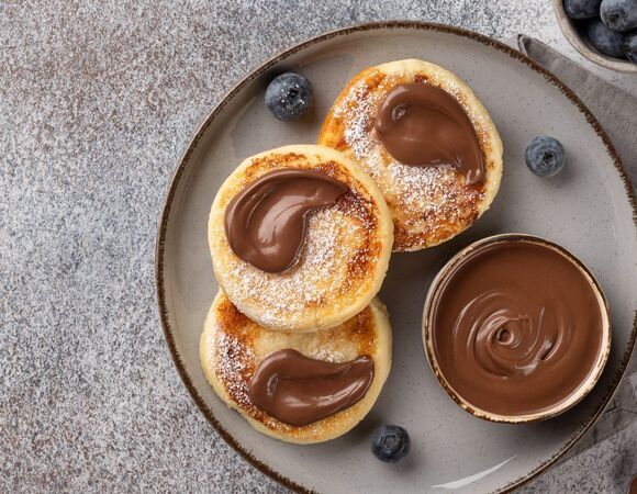 Откусишь — а там сюрприз! Приготовила необычные творожные оладьи с "секретом" — возни минимум, а эмоции зашкаливают