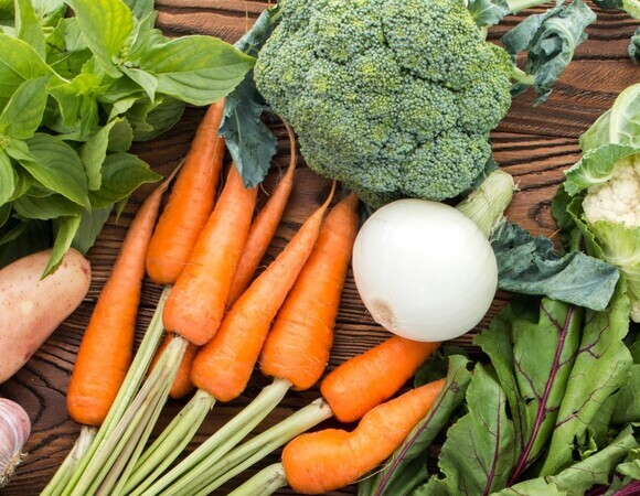 Не диета, а поддержка: 20 продуктов, которые реально помогают печени и кишечнику очищаться без голодовок