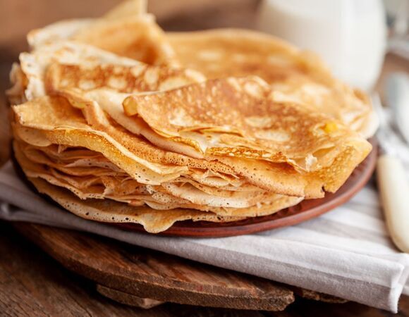 Вместо праздника — инфекционка: вот что нельзя делать с блинами