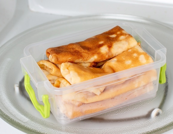 Можно ли есть вчерашние блины: диетолог Лебедева подчеркнула, кому — нет