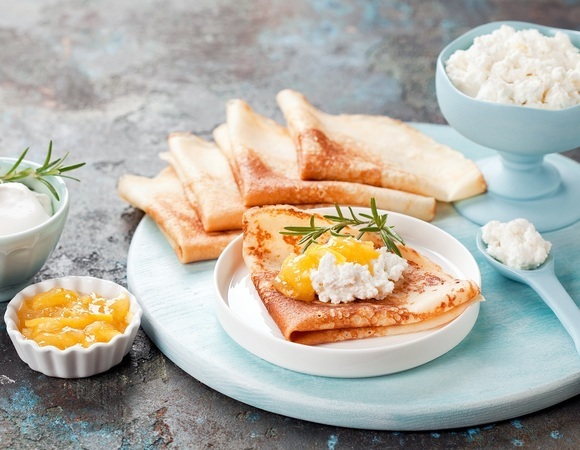 Без муки и молока: три рецепта блинов для аллергиков на Масленицу-2026