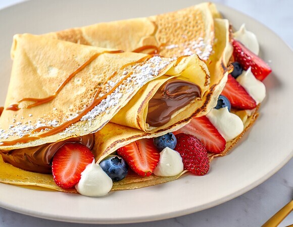 Секрет тонких блинов раскрыт: шеф-повар дала точные пропорции на 1 литр молока — благодаря лимону ну очень румяные!