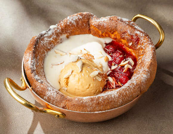 Как приготовить пышный блин Dutch Baby — спросили у шеф-повара Эрика Тамма