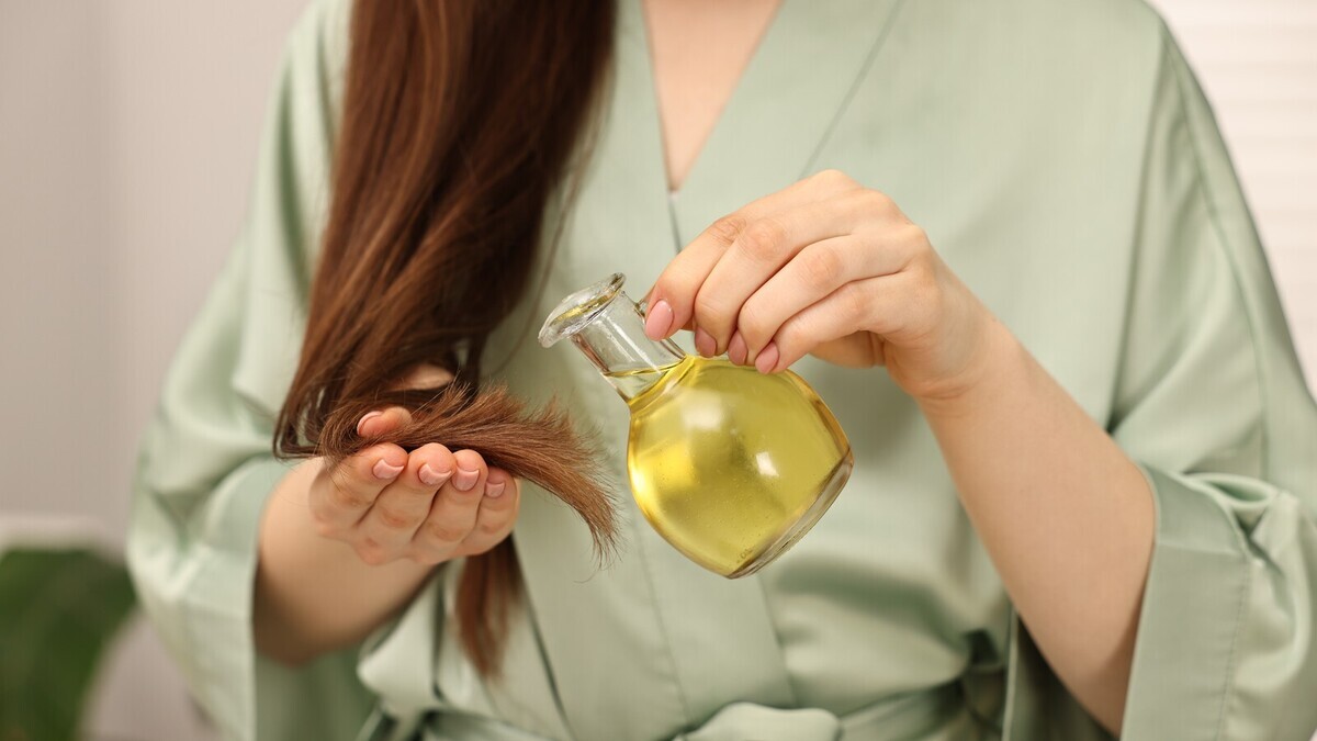 От майонеза до лукового сока: трихолог Кандинская ответила, полезны ли домашние маски для волос От майонеза до лукового сока: трихолог Кандинская ответила, полезны ли домашние маски для волос