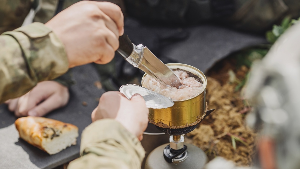 Готовим по-армейски: три рецепта полевой кухни для домашнего ужина на 23 февраля Готовим по-армейски: три рецепта полевой кухни для домашнего ужина на 23 февраля