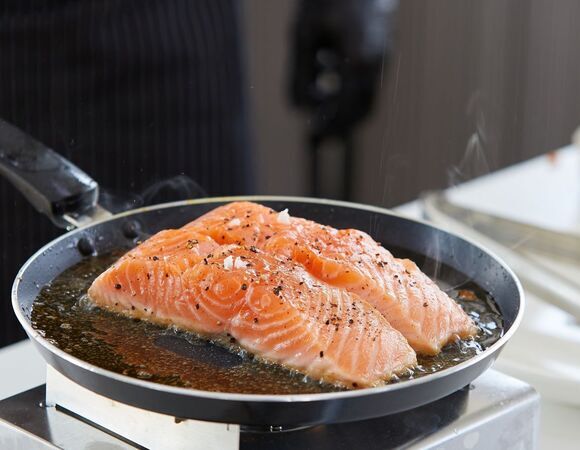 Готовим рыбу без неприятного запаха: 6 лайфхаков от шеф-повара Малаховского