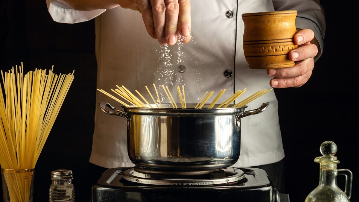 Можно ли солить макароны после варки?