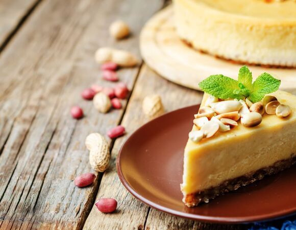 Ударное комбо: 24 февраля отмечаем День чизкейка с арахисовой пастой