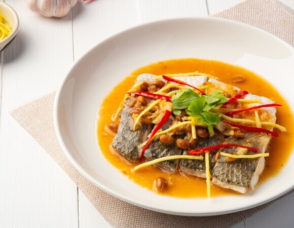 Самая дешевая рыба вдруг стала самой вкусной: влюбилась в минтай по-корейски — правильный маринад делает свое дело за 15 минут 