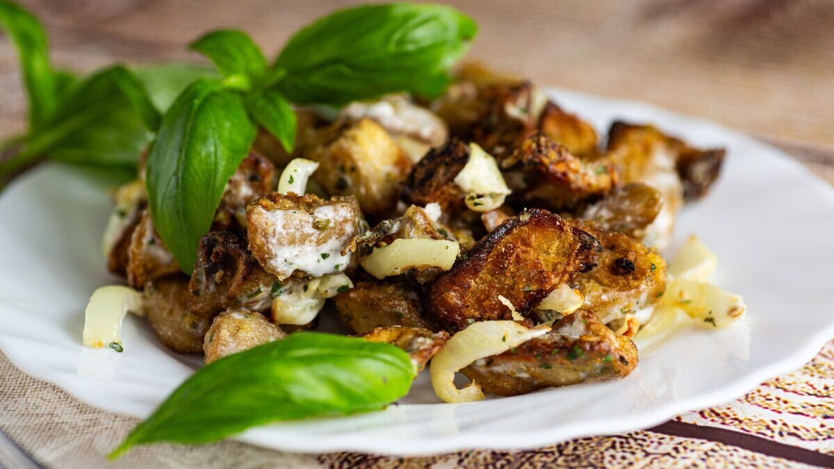 Гости спорят, что это грибы: на самом деле — закуска из баклажанов с секретом Гости спорят, что это грибы: на самом деле — закуска из баклажанов с секретом