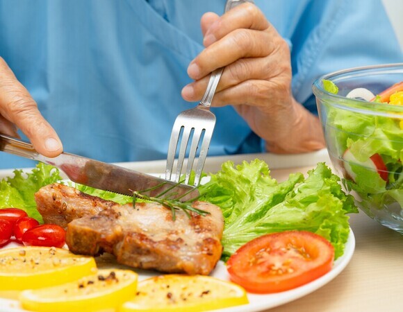 Правило "30–20": 97-летний ученый поделился базовым принципом долголетия