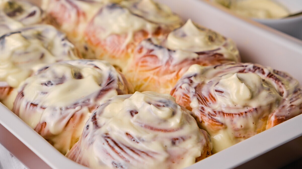 Угощаю всех "синнабонами" даже в пост — следую рецепту от шеф-повара Кудряшова: получились идеальными 