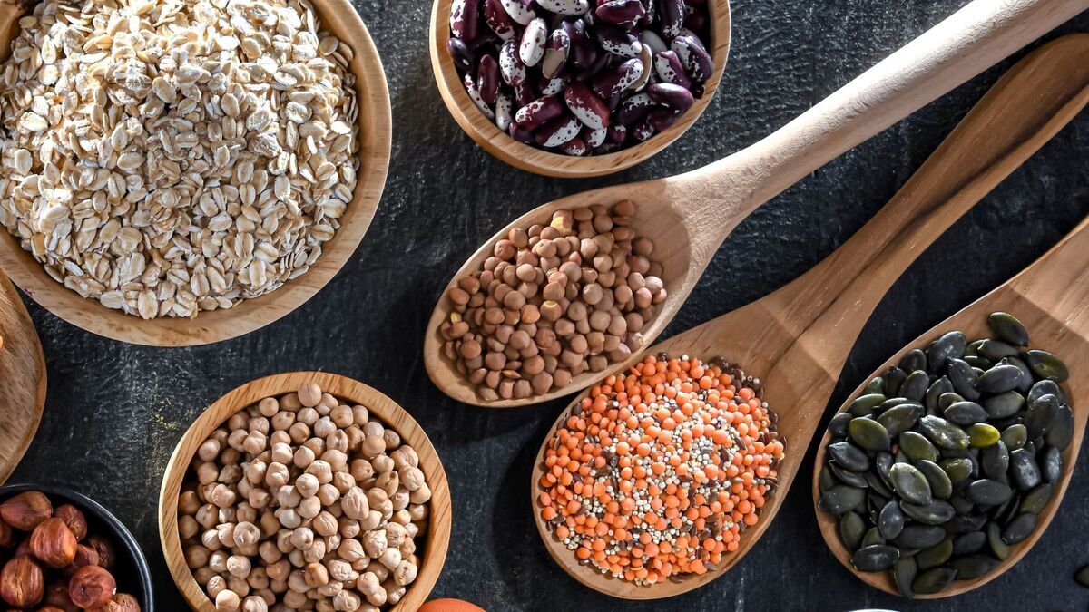 Соблюдаем Великий пост без голодовок и дефицитов: гастроэнтеролог назвала 4 растительные замены продуктов животного происхождения