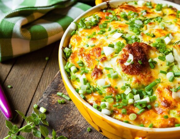 Потушила овощи, залила яйцами и через 10 минут у меня готов полезный ужин для всей семьи