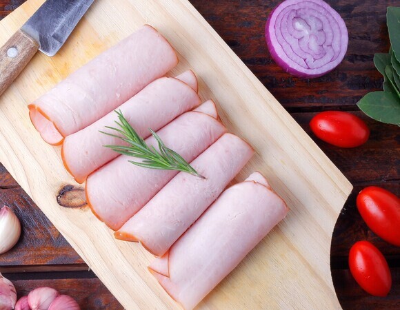 Ученые выделили 5 мясных деликатесов с высоким содержанием белка