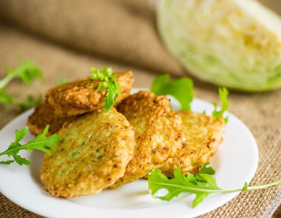 Добавила в блинное тесто капусту и не пожалела: даже ненавидящие овощи дети слопали все до крошки