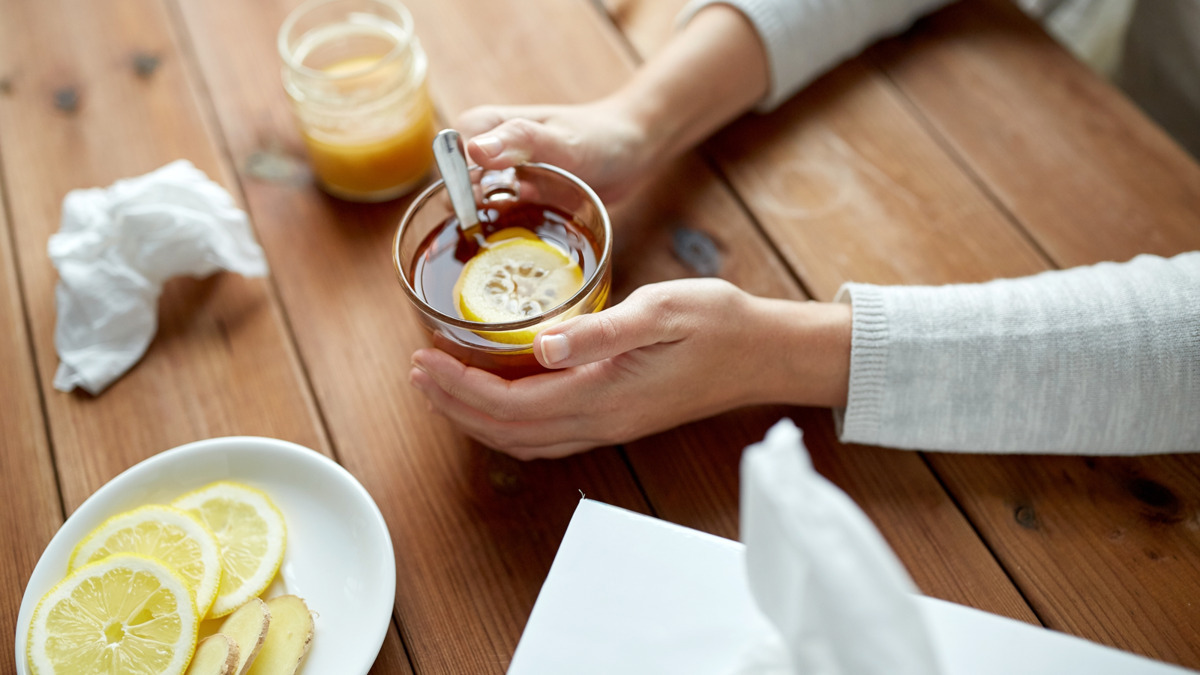 Пить или не пить: какой чай спасает при температуре, а от какого лучше отказаться