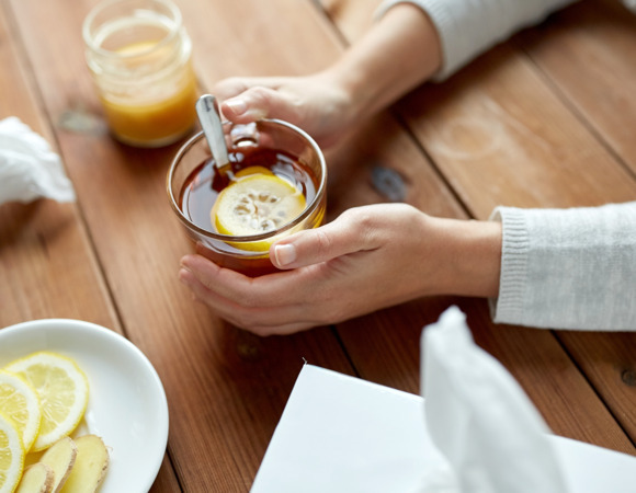 Пить или не пить: какой чай спасает при температуре, а от какого лучше отказаться