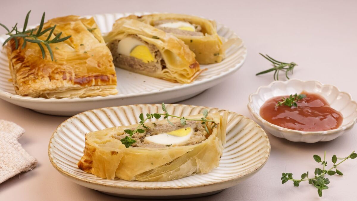 На Пасху готовлю не только куличи: этот французский рулет с вареными яйцами покорил всех моих близких