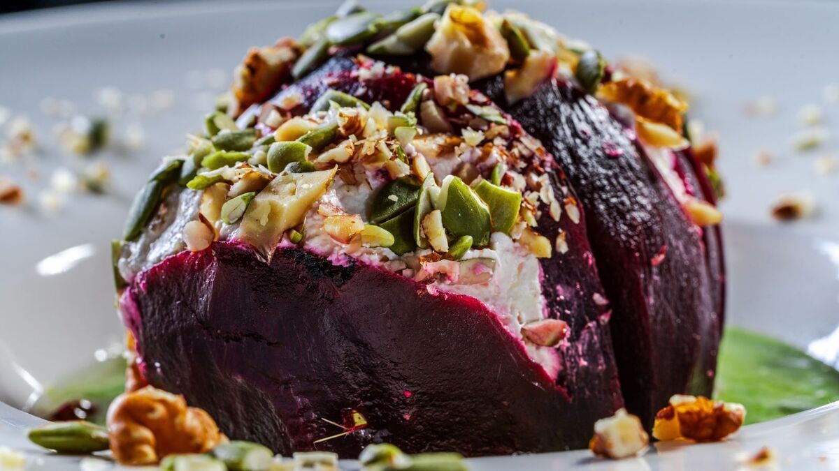 Свекла — это не только винегрет: беру этот недорогой овощ и создаю красоту на столе — по совету шеф-повара Улыбиной-Бай